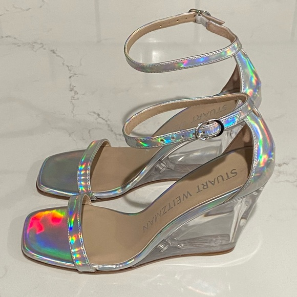 Stuart Weitzman Iridescent Clear Nudist Lucite Leather Wedge Sandal Size 6 New - Picture 3 of 9